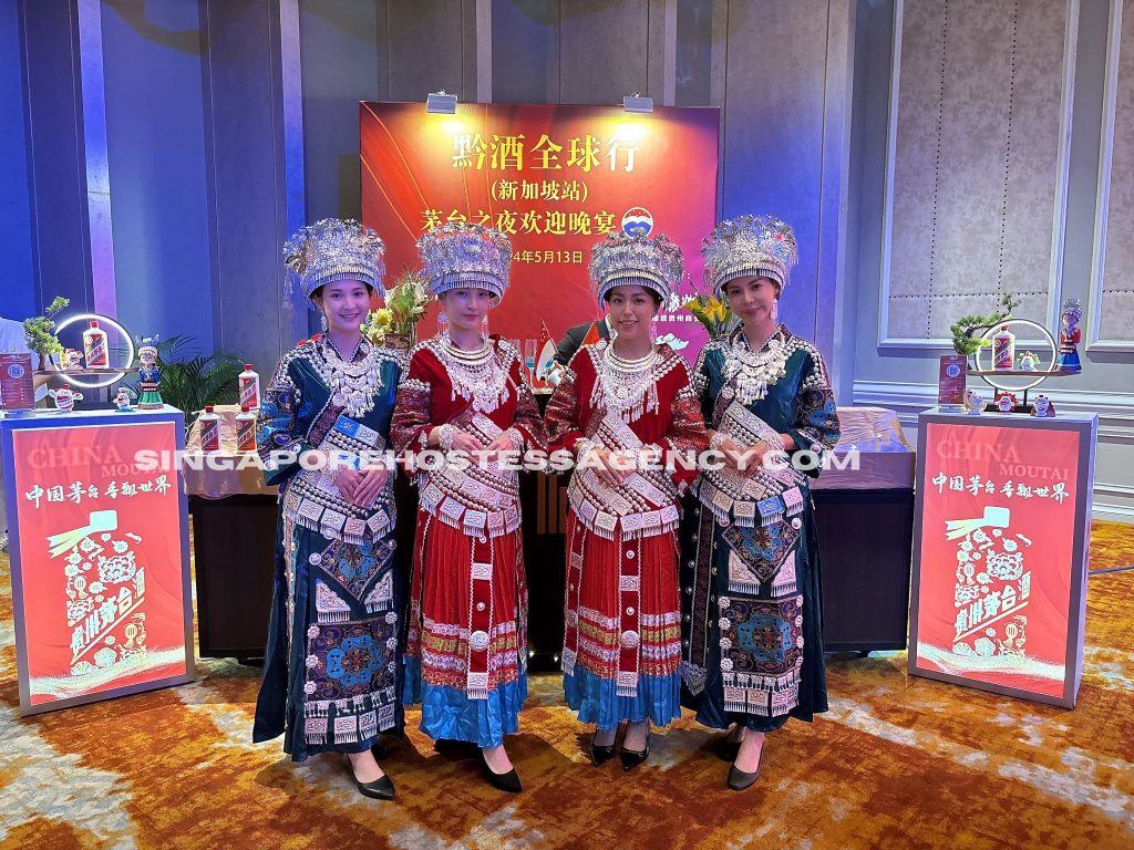 How Many Booth Staff Do You Need at a Singapore Trade Show?