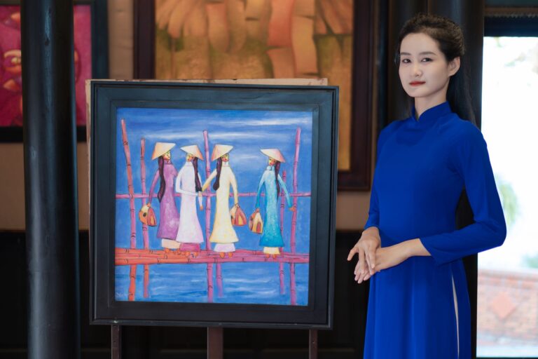 How to Brief Exhibition Hostesses Before a Singapore Trade Show